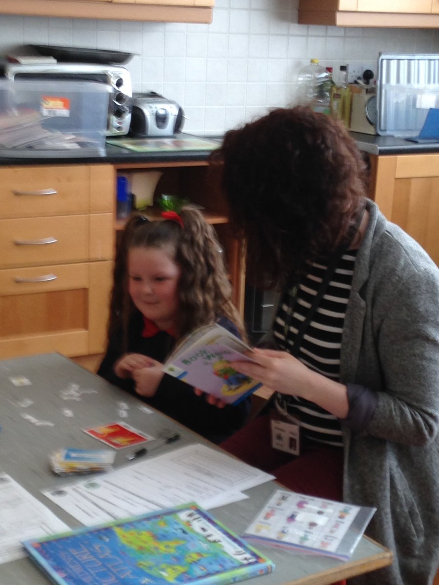 ShareReading's tweet photo. Corporate social responsibility stars from @GillEducation reading today with children in Ballyfermot  #superheroes #communityliteracy https://t.co/xQ2PbP5WKz
