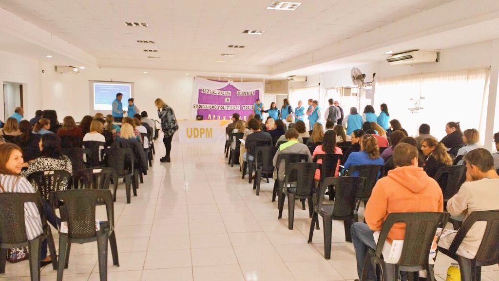 mariluleverberg's tweet photo. Comenzando #postituloformacionsindical #Apostoles seguimos creciendo com organización,desde el conocimiento @udpm_misiones #crecemossinpausa https://t.co/GMfj8A7kOg