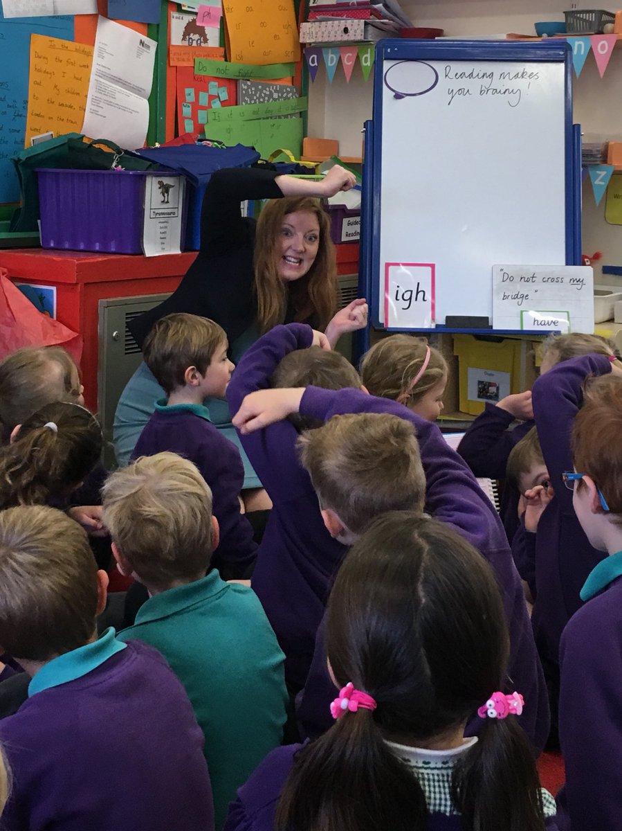 LiteracyLarbey's tweet image. Thankyou for inviting me into your school @fulborne to transform #phonics teaching from #setting to whole class, #muchmorefun @phonicfairy