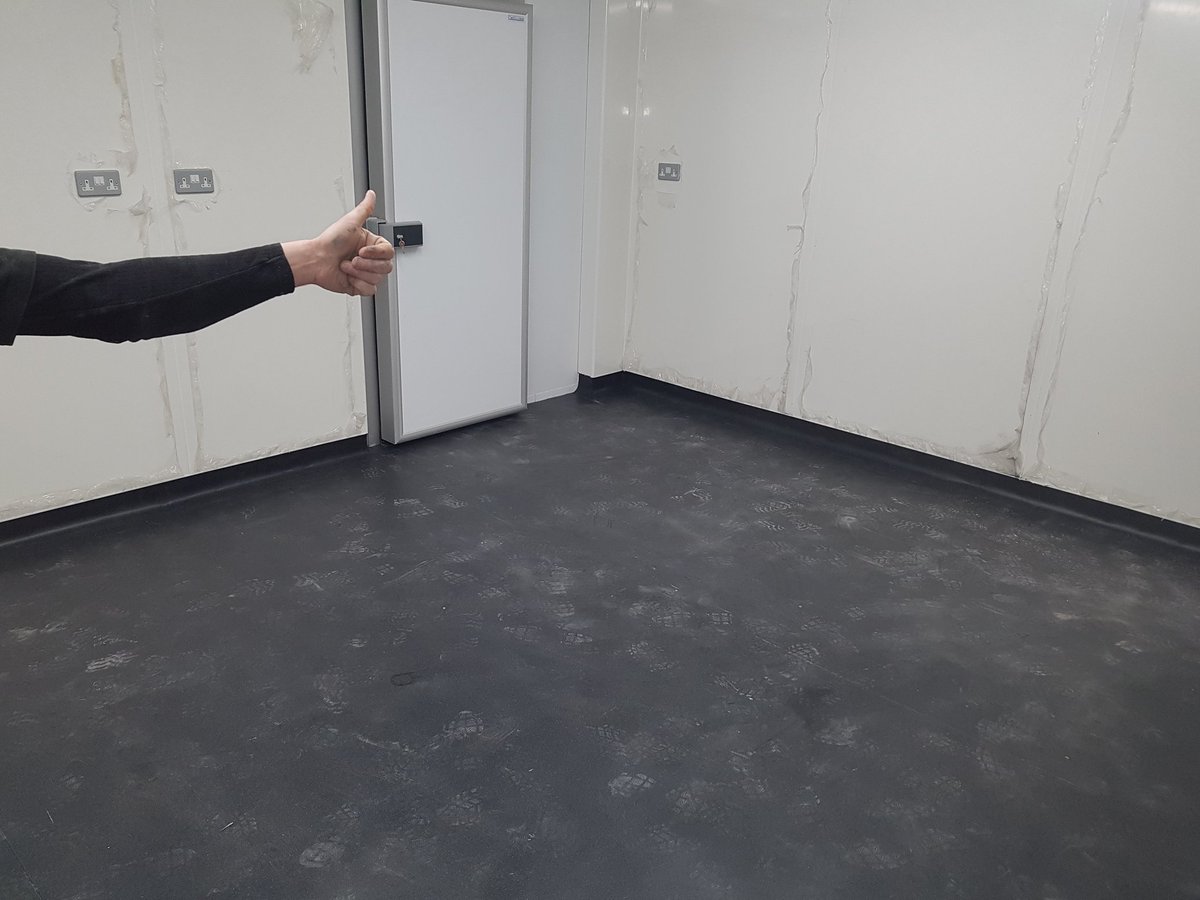 rubyflooringltd's tweet image. Food prep n fridge areas in new restaurant in glasgow.Fitted with @AltroFlooring 🖒