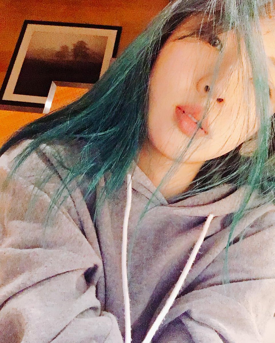 4M_sy's tweet photo. #Jiyoon looks so good 
@jiyoonpics https://t.co/yBMENySE1w