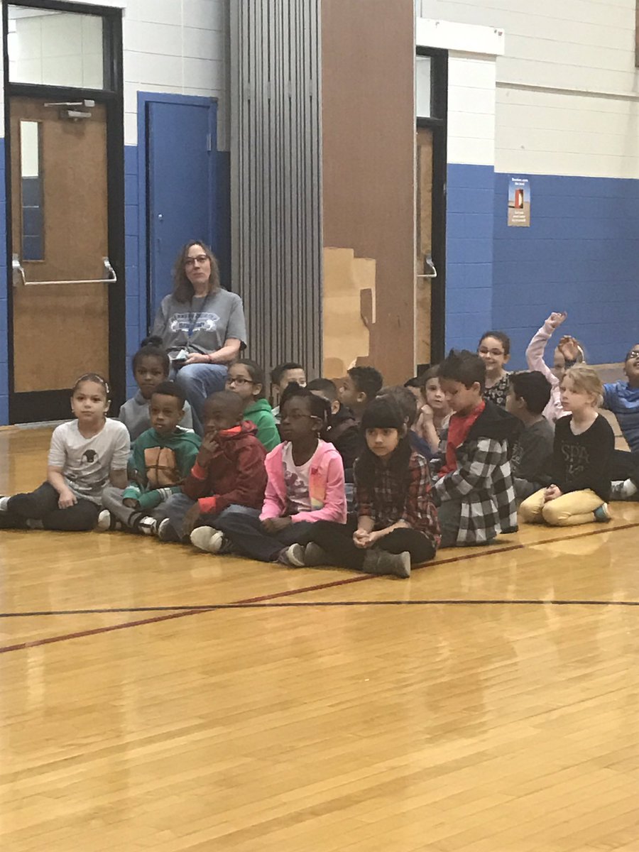 suzriv720's tweet photo. Mrs Krusa's class ready for the 4/5 music performance #KM dolphins https://t.co/9ARCI5boG5