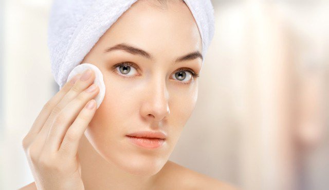 Her Bütçeye Uygun Doğal Makyaj Temizleyiciler heryerdekanvar.net/her-butceye-uy…