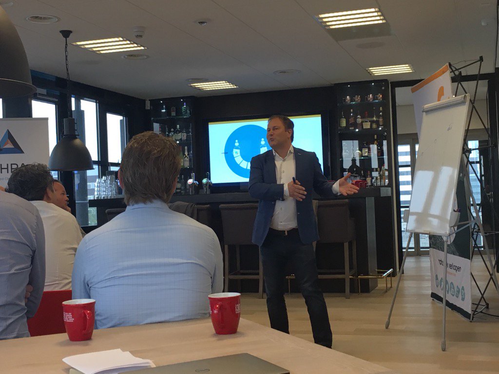 Jeroen Gort in actie op inspiratiesessie DHPA - Circle of Sales #i3D.net