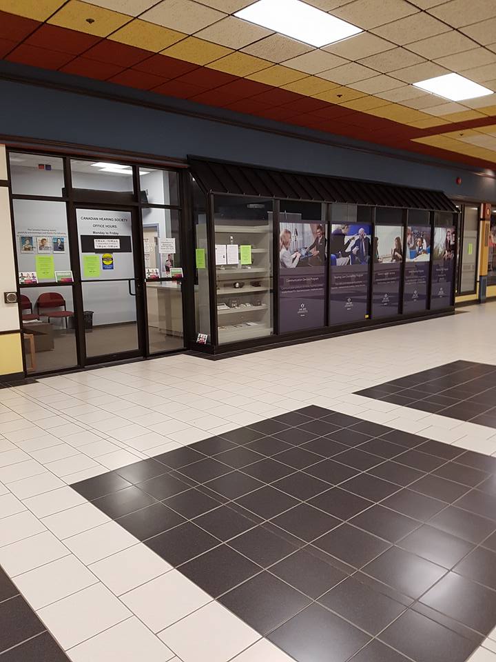 CUPE2073's tweet image. Eight weeks + one day on strike today. Closed Thunder Bay CHS office. Not business as usual, @HelenaJaczek and @DrEricHoskins #CHS