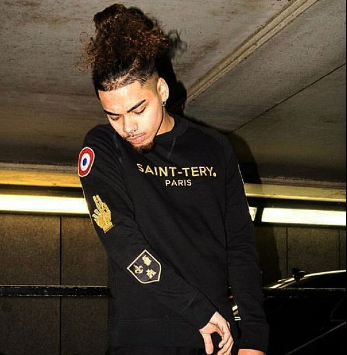 Chez Creativlabo notre kiffe c’est les pulls de chez #stteryofficial et vous ? 
_____
#brand #parisianwear #designerparis