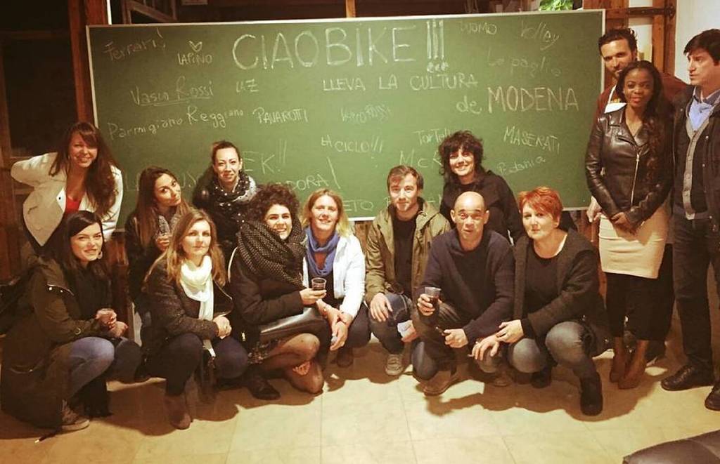 ruzafagente's tweet image. Comparte tus momentos #ruzafagente con nosotros.
🔝📷@ciaobike

Gracias amigos!! #ciaobike #ruzafa_preciosa #ruzafag… bit.ly/2prjsK1