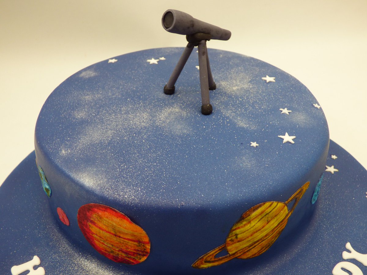 Astronomy Cake Designs