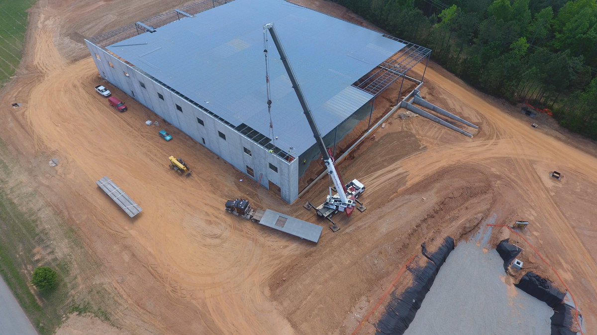VaGrowth's tweet image. New shell building in Mecklenburg County Virginia #Progress #VaFun
