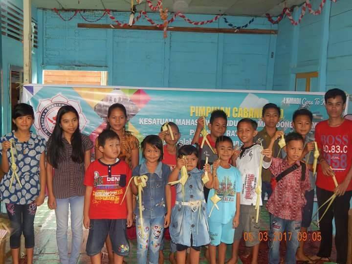 Pendidikan adalah seni untuk membuat manusia semakin berkarakter #KMHDIMengajar #hardiknas2017 <a href="/kmhdi/">KMHDI</a> <a href="/jokowi/">Joko Widodo</a> <a href="/Kemdikbud_RI/">kemdikbud go id</a>