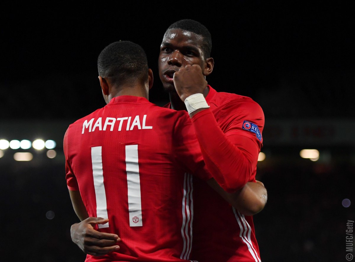 ManUtd's tweet image. Thanks to each and every one of you for helping us reach 11 million followers on @Twitter! 👏