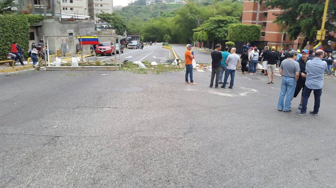 View image on Twitter