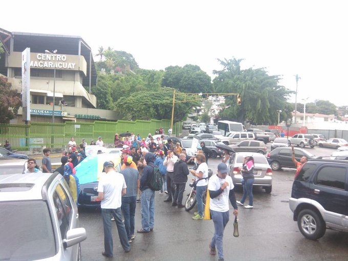 View image on Twitter