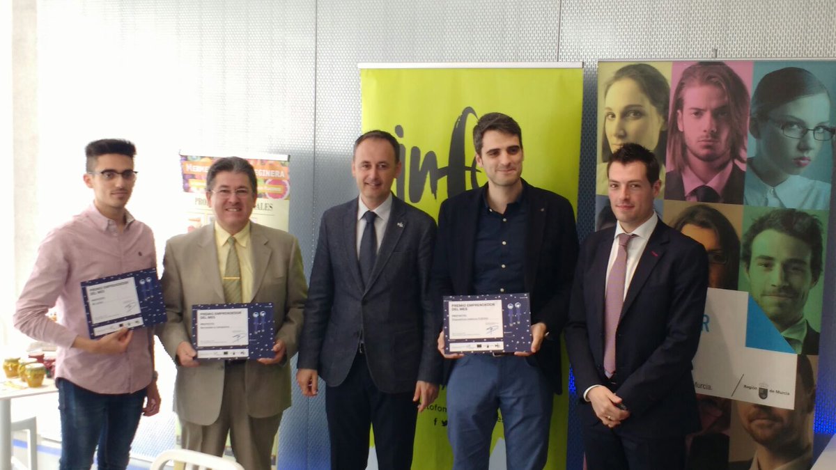 #PremioEmprendedordelMes <a href="/infoRMurcia/">Instituto de Fomento</a>  en <a href="/LaBocaTeLia/">La Boca Te Lía</a> enhorabuena a <a href="/DMFlecho/">Flecho</a> <a href="/LCeheginera/">La Ceheginera</a> #IMLuthier