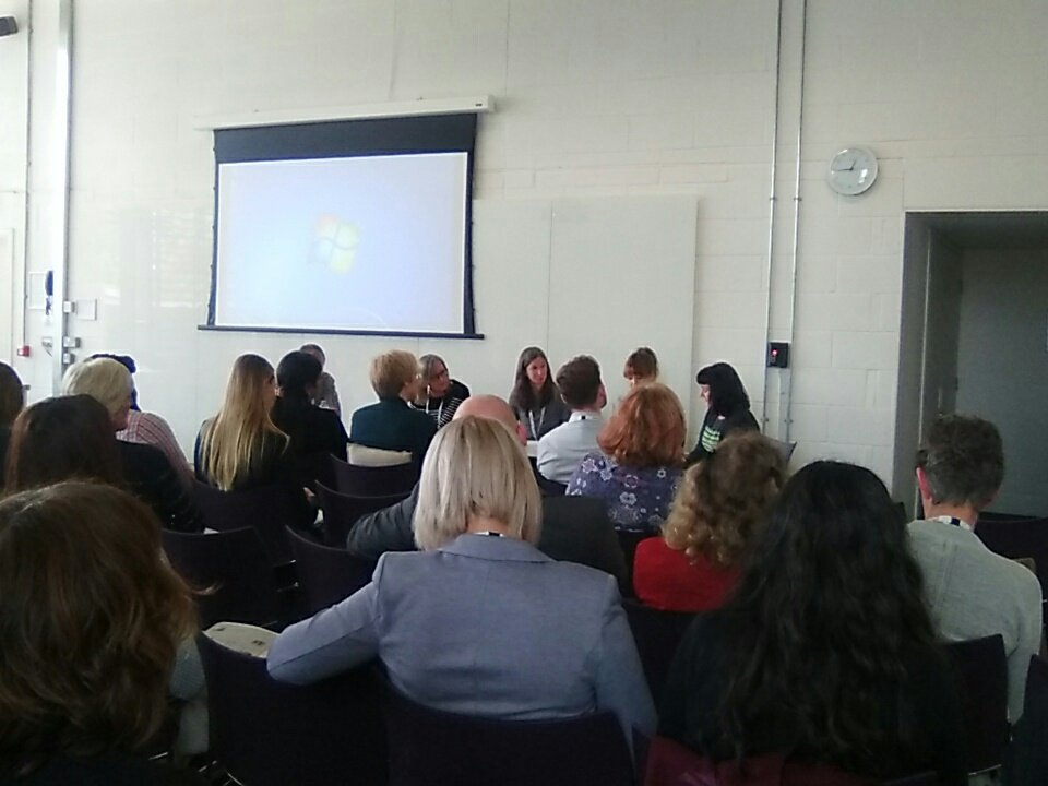 madelineworsley's tweet image. #REACT17 speaking on the topic of hard to reach students in "just a minute" style @ucl with @Moira_UCL & colleagues. Fantastic approach!