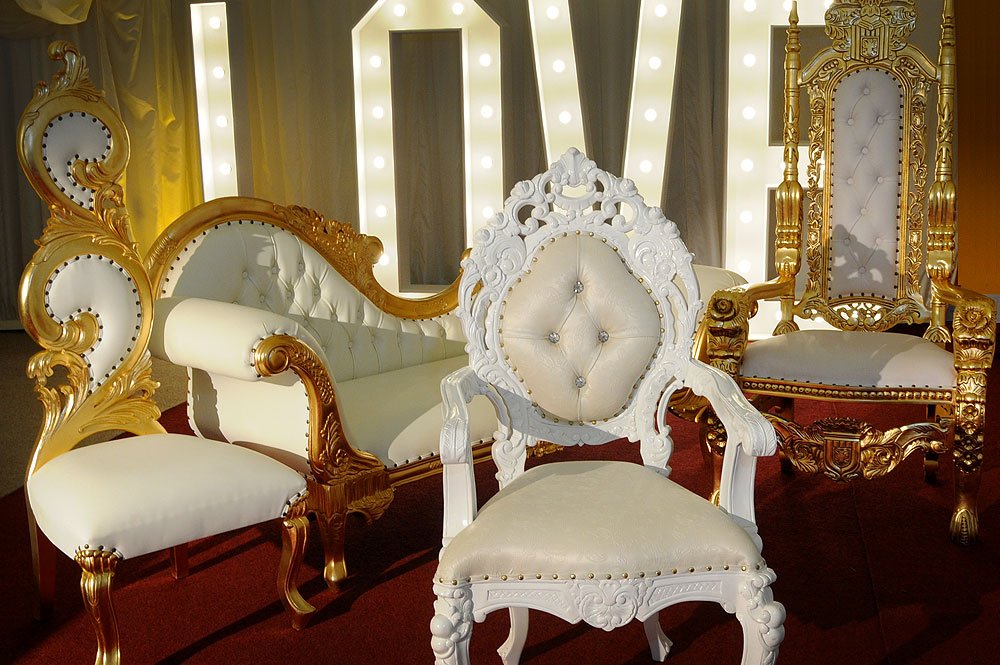 TheRaajUK's tweet photo. Introducing our new range of wedding thrones &amp; #chaise #longues, perfect for Asian #weddings. #weddingthrones https://t.co/0N767ponyC https://t.co/2vUHbpoWzV