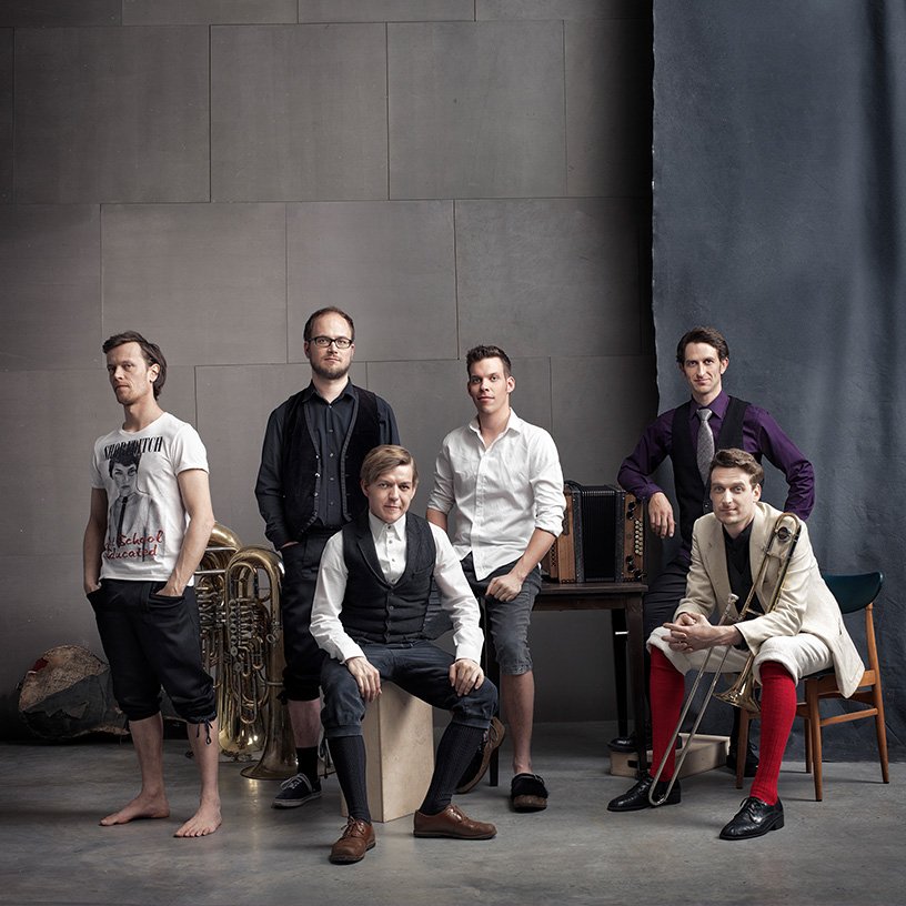 Zur Abschiedstournee des @Holstuonarmusigbigbandclub verneigen wir uns nochmal vor einer großen Band: ow.ly/oxkr30bm69m 
#schoppernou