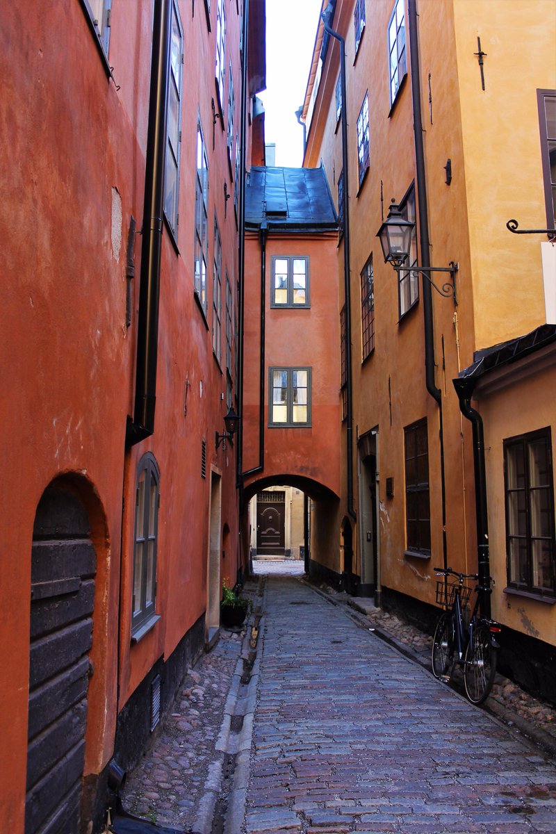 lovelivetravel's tweet photo. Visiting colourful Gamla Stan was at the top of my list for our #Stockholm trip, and it didn't disappoint! @visitstockholm #traveltuesday https://t.co/sPDFMwpawh