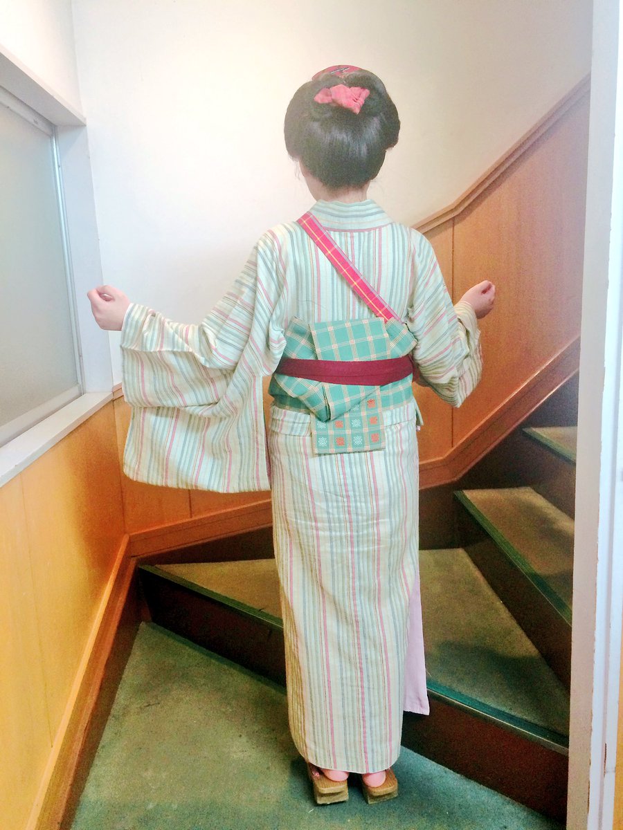 眞広かえ در توییتر プチ報告 実は実は 檀れいさん主演 丸亀製麺さんの牛トロ玉うどんのcmに出させていただいてます めちゃめちゃ一瞬の後ろ姿ですが見つけてみてください ちなみに振り返り江戸ッ子かえはこんな感じ フリークス 眞広かえ 丸亀製 眞広かえ در توییتر プチ報告 実は実は 檀れいさん主演 丸亀製麺さんの牛トロ玉うどんのcmに出させていただいてます めちゃめちゃ一瞬の後ろ姿ですが見つけてみてください ちなみに振り返り江戸ッ子かえはこんな感じ フリークス 眞広かえ 丸亀製