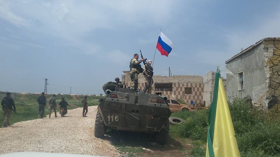 Российские военные в Африне 