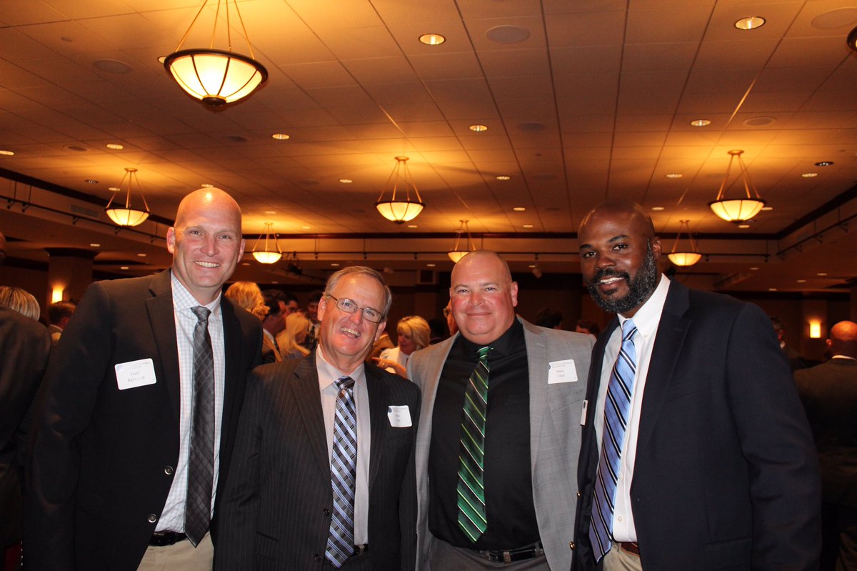 A little <a href="/mac_knights/">McCallum Football</a> reunion at the <a href="/NFFAustin/">NFFAustin</a> banquet.
<a href="/JasonKCecil/">Jason Cecil</a> <a href="/FanstandATX/">FanstandATX powered by VYPE</a>