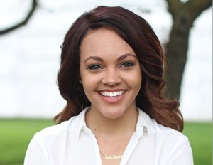 blackenterprise's tweet photo. How This Millennial Leads a $400 Million Project While Running Her Own Successful Business https://t.co/IC2mQ4hpXn https://t.co/4OuM1MJ7c0