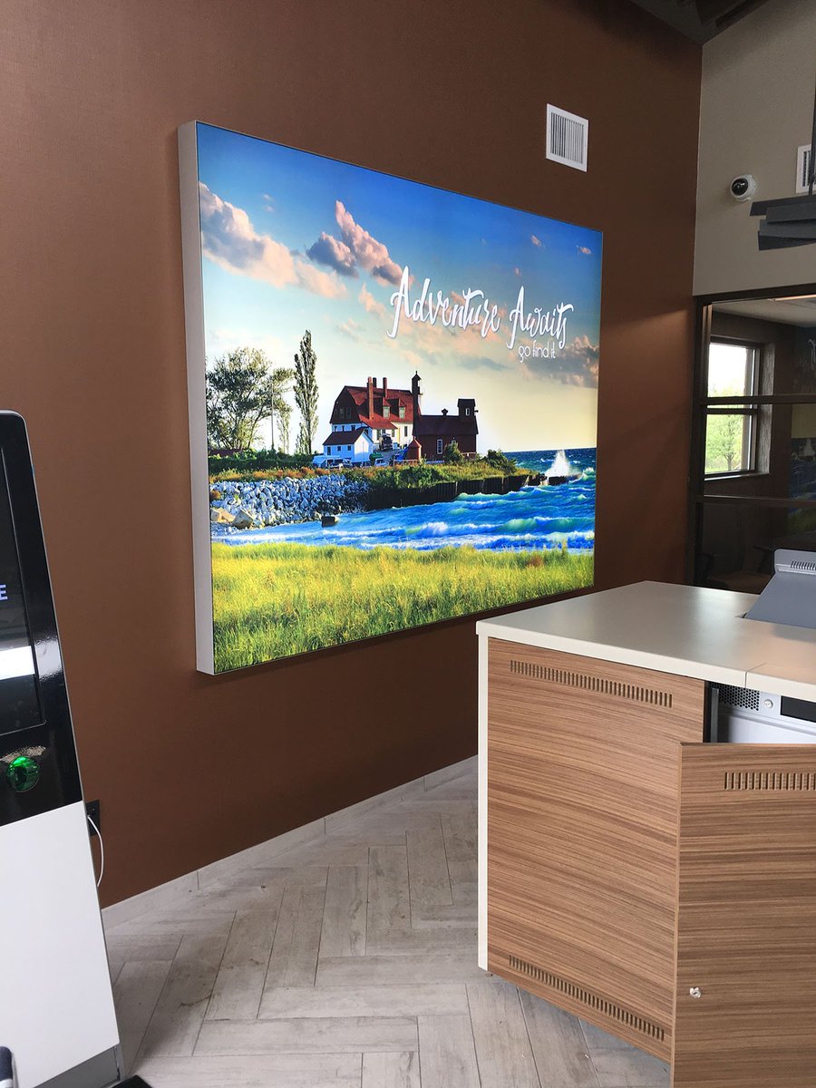 40visuals's tweet image. New SEG Light box and backlit printed fabric @Adventure_CU #SEGlightbox #signage #PRINTING #Lightbox #Michigan