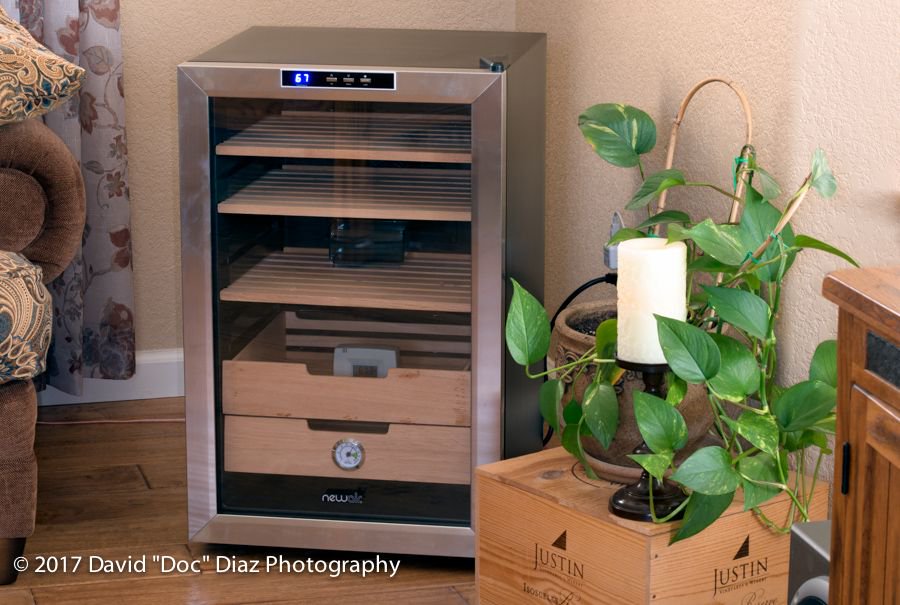 Doc_StogieFresh's tweet image. Latest Stogie Fresh review: NewAir CC-300 Cigar Cooler buff.ly/2qmCDWP