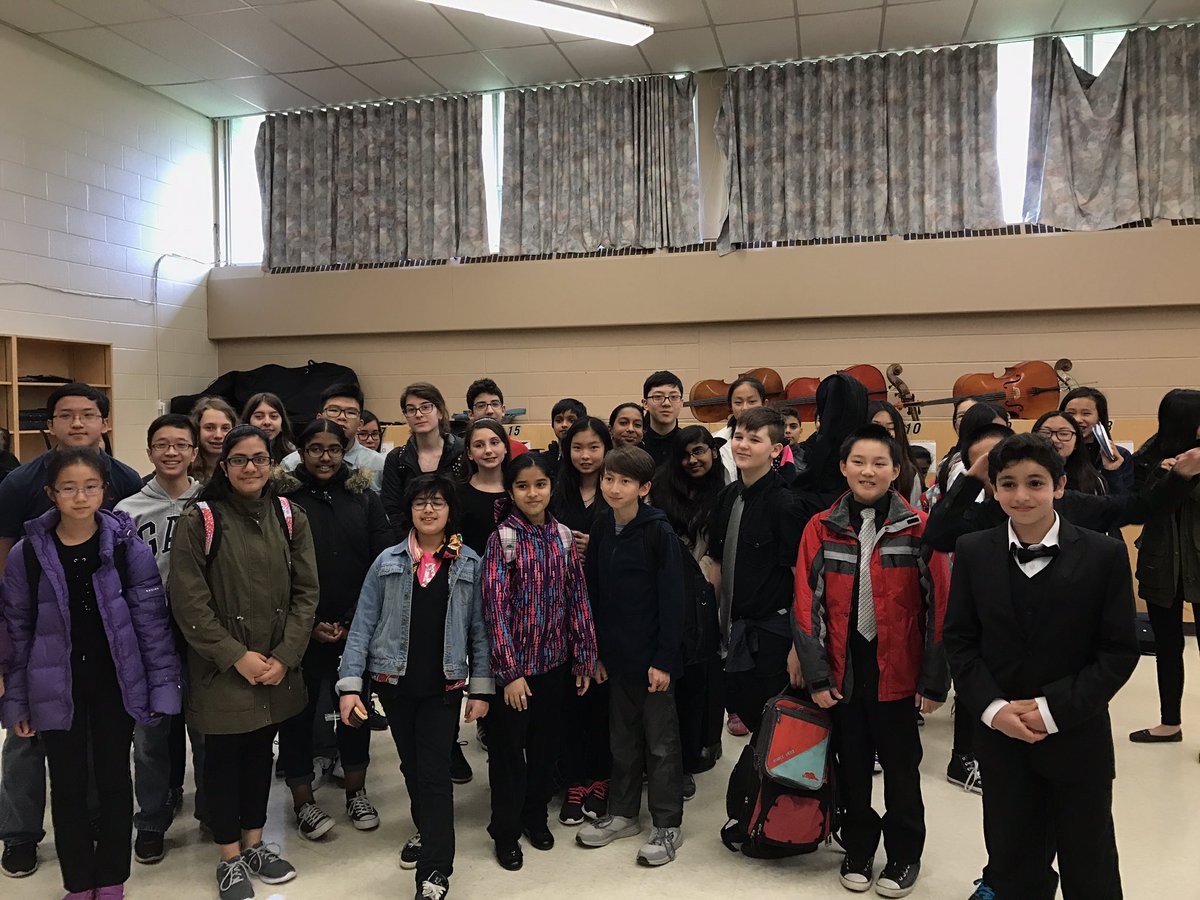 Dr_Kizas's tweet image. Strings @PortCreditSS thanks @FallingbrookMS @PeelSchools for celebrating Education Week today with us during our Annual Strings Workshop!