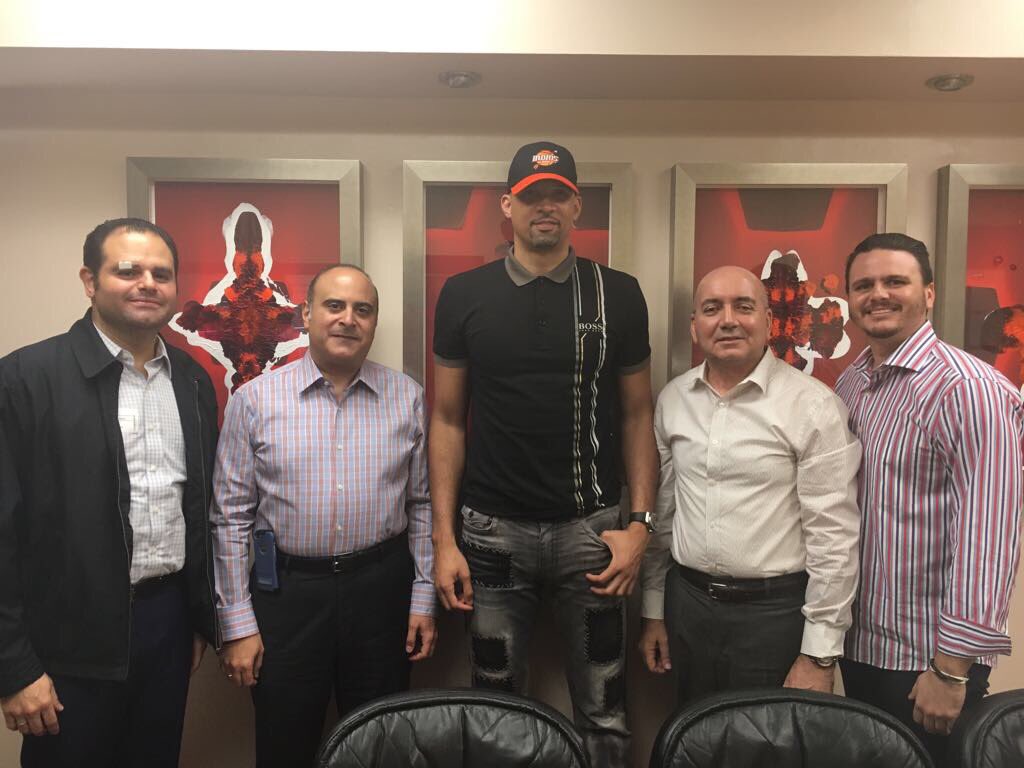 Gigantes_Basket's tweet photo. OFICIAL: El estelar jugador Francisco García, acaba de estampar su firma para accionar con la Tribu en esta temporada.

#LaTribu 🏹🏀 https://t.co/Io0WrZwqfW