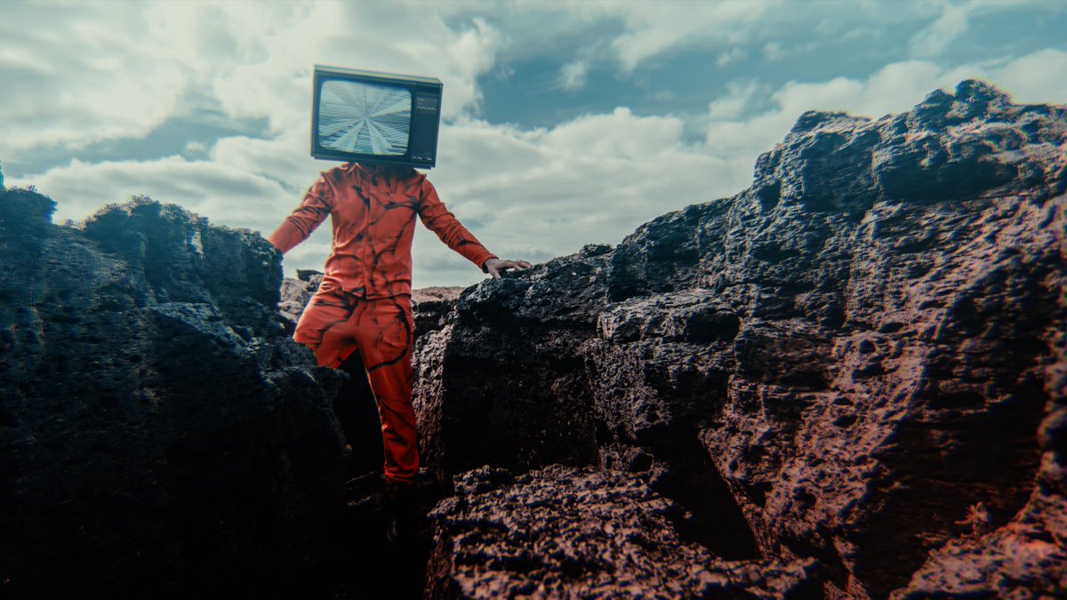 Tonight: @srf3 7-8pm Flavian had a talk with <a href="/HanaGadze/">Hana Gadze</a> about #wipcatastrophe before he even was allowed to talk about it...tricky one.