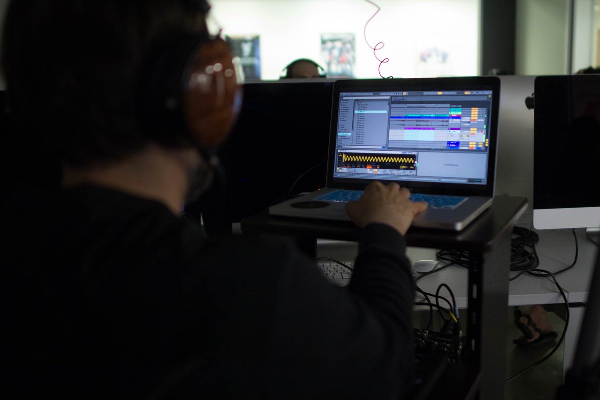 Rel_EMS's tweet photo. EMS has been rolling on nicely. Speaking of electronic music, what are some of your favorite musicians? https://t.co/EnhsFFhmNV
