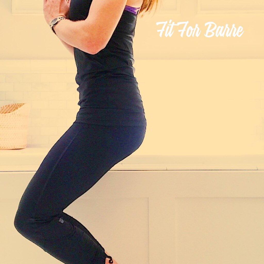 fitforbarre's tweet image. Tempting to tuck back under those comfy blankets-work on your barre tuck instead. #fitforbarre  #tuck #practiceisprogress #notimeforsleep