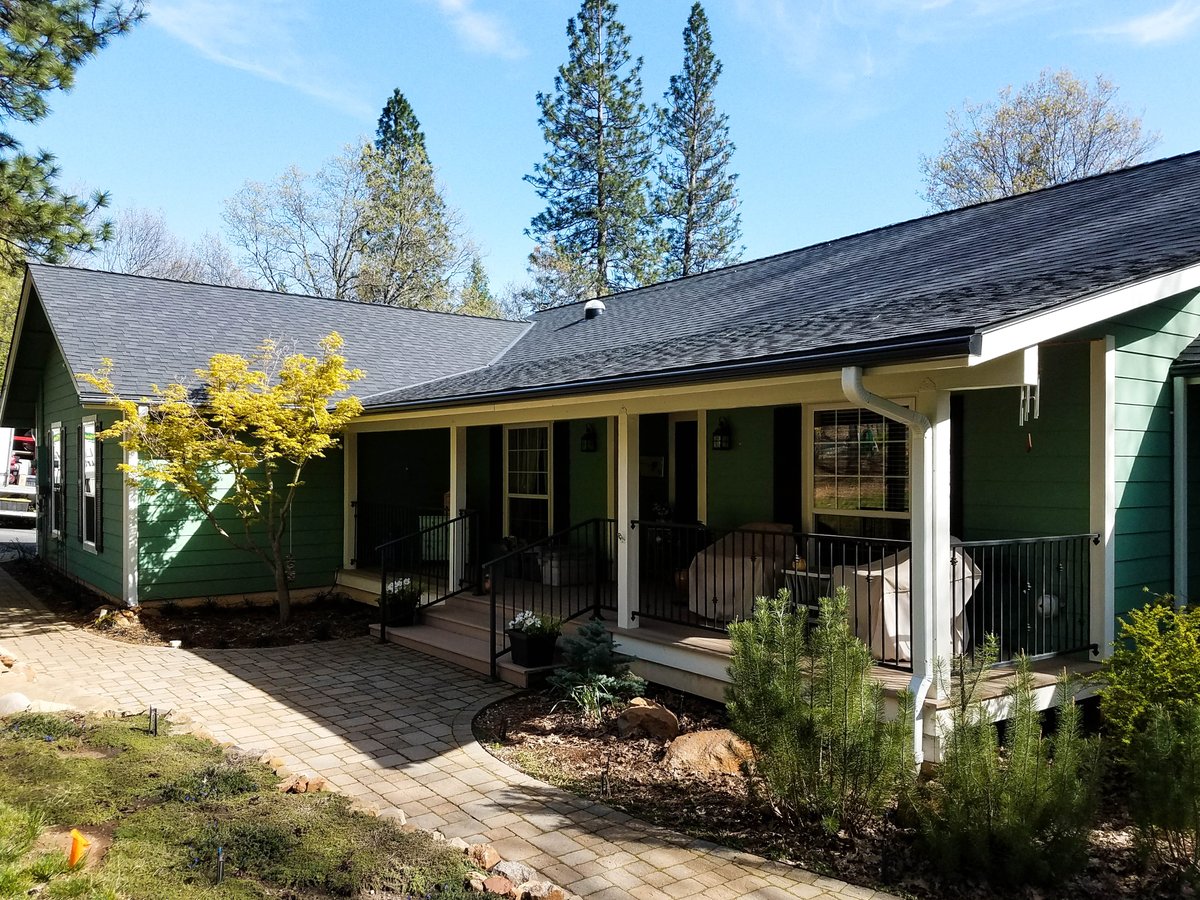 ThatsByers's tweet photo. #LeafGuard gutters, @SunPower solar, roofing, and #solatubes all on one house! How awesome is that? It definitely makes one happy client! https://t.co/k5gmX3yAFf