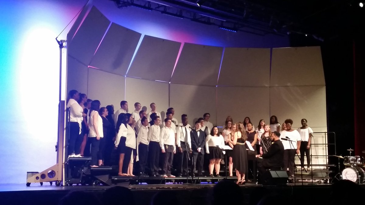 Liberty Grayek tweet media