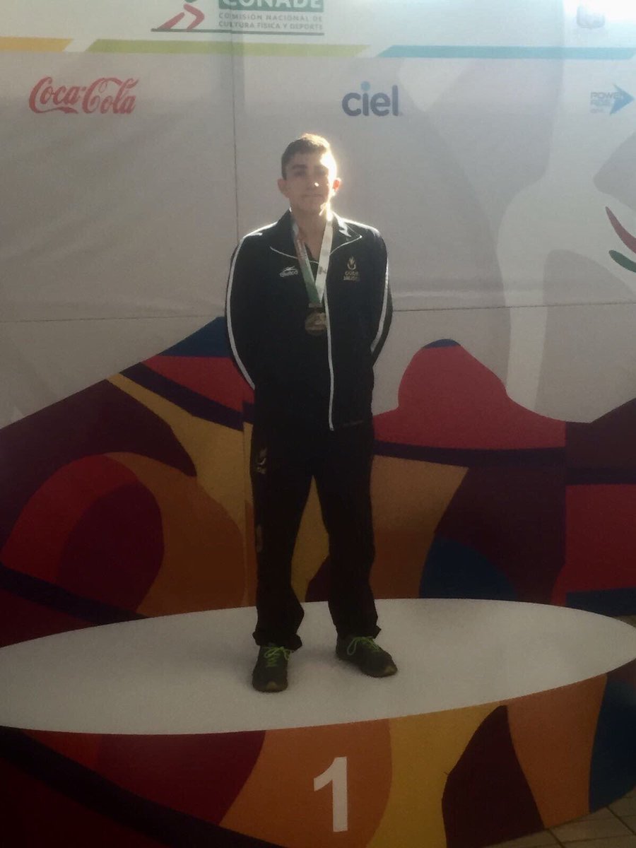 Carril_4's tweet photo. Primer Oro para Carril4tro, Oscar Cárdenas 1500 libre 17-18, 16.02.32 #jaliscoesdeoro #Carril4tro #OrgulloC4 https://t.co/yoJfVZGCfW