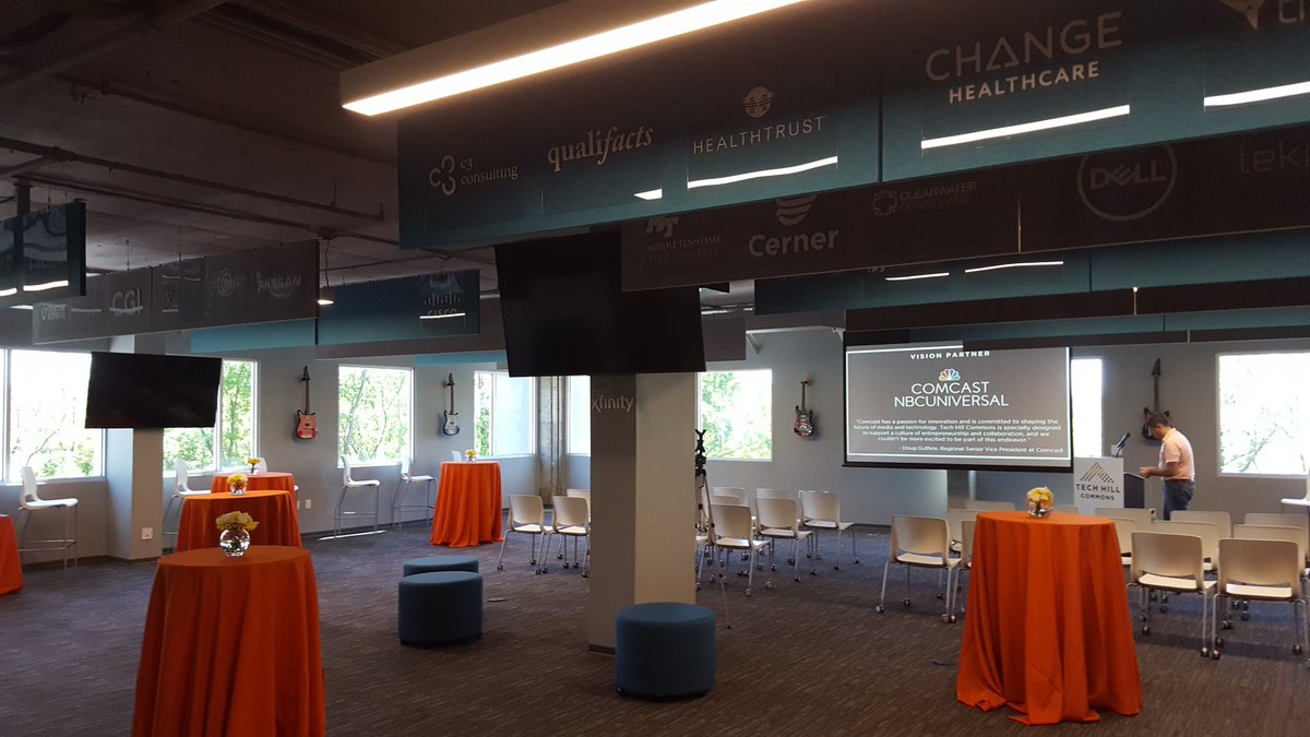 NickalausW's tweet image. @NashDevOps #nashdevops #DevOpsDaysNashville @SepanikDavis  Representing @nashtechcouncil Grand Opening!