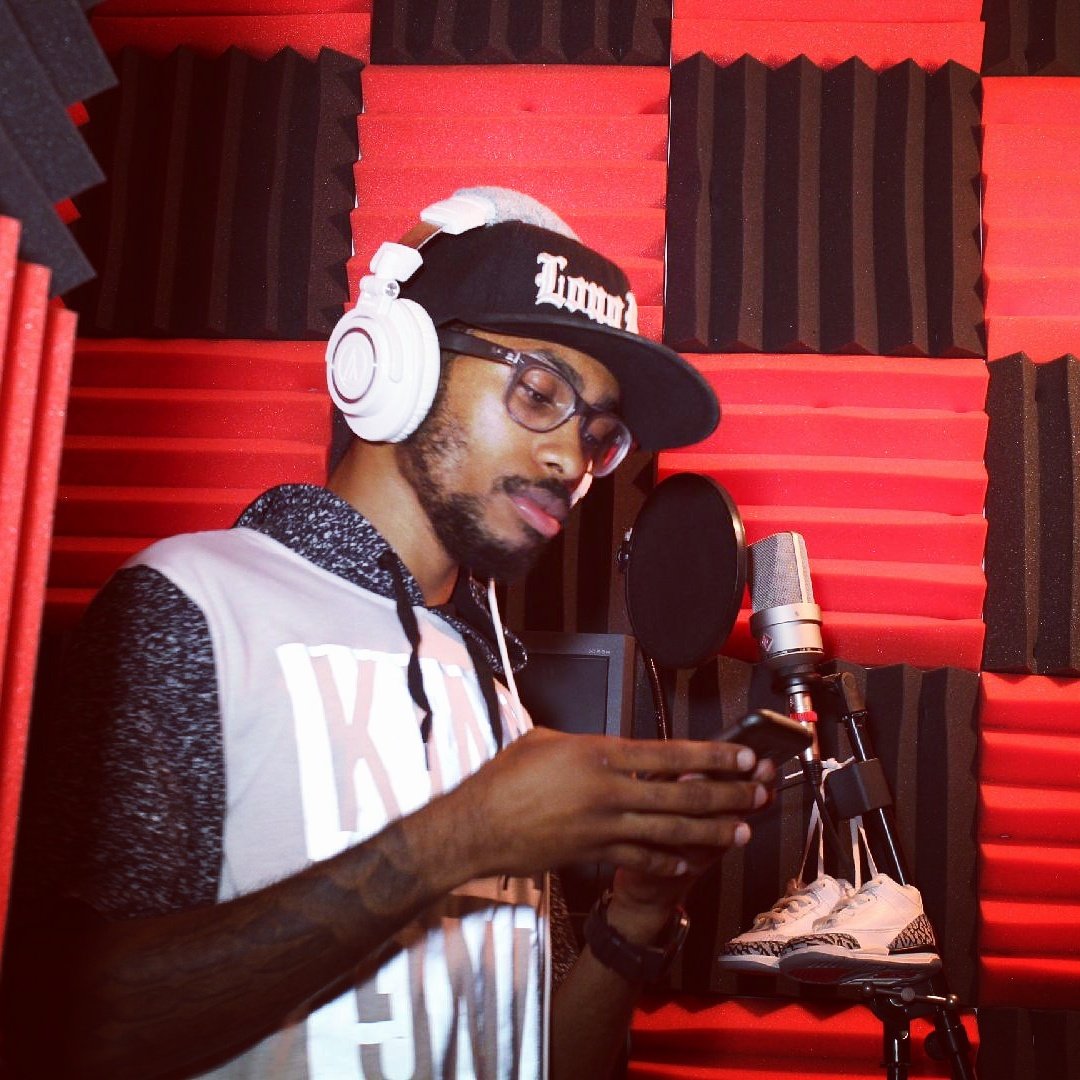 iamremythaking's tweet photo. I put my heart and soul in every song. • #ICLLC • #SuedeStudios • #RemyThaKing • #music • #fun • #life • #ArtworkEP🖼💿 • #ThisSummer • #money https://t.co/d606VbsPSI
