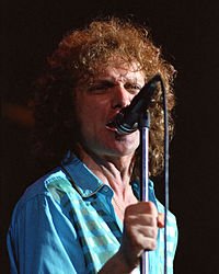 Happy 67th birthday, Lou Gramm! 