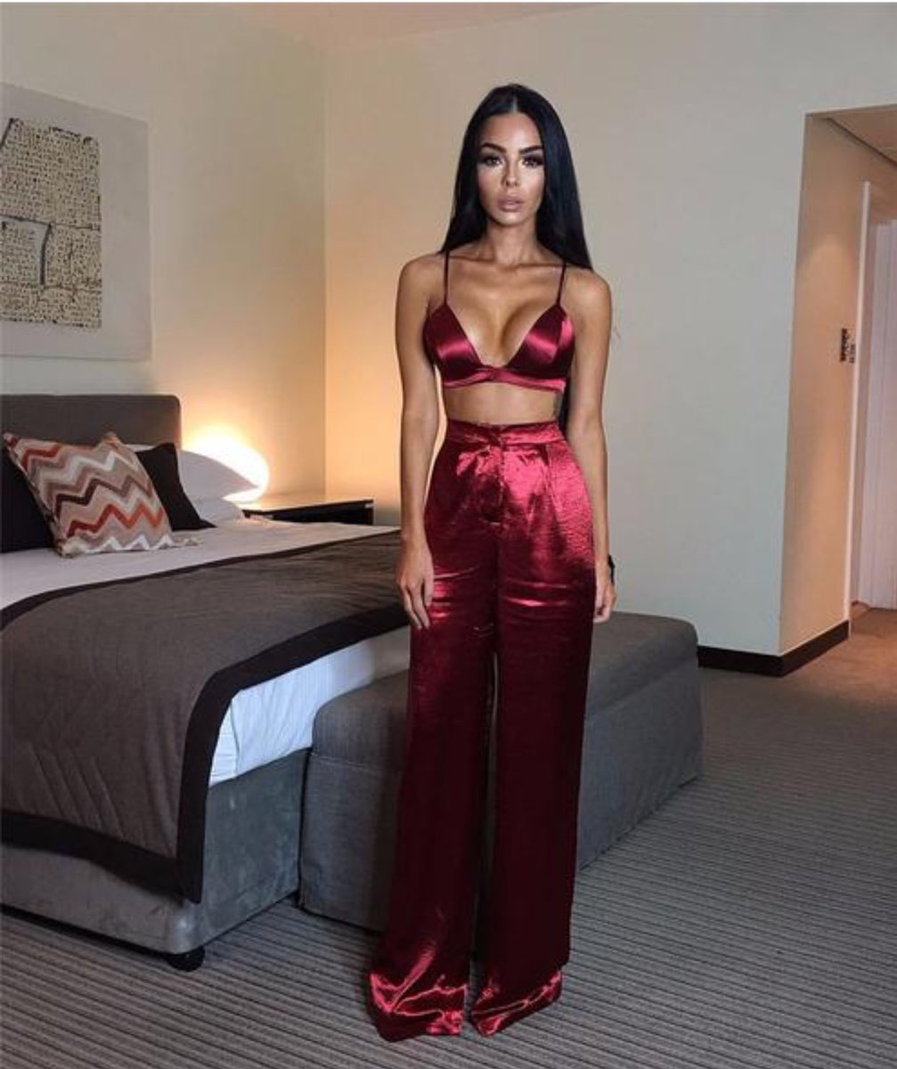 KhalisKing's tweet photo. Something you can wear for your man😻✨ 

➡️Buy this at https://t.co/bjSvSmdGim ⬅️

Discount Code " WCW... by #BaddiesGlobaI via @c0nvey https://t.co/nP0JbCvFLT