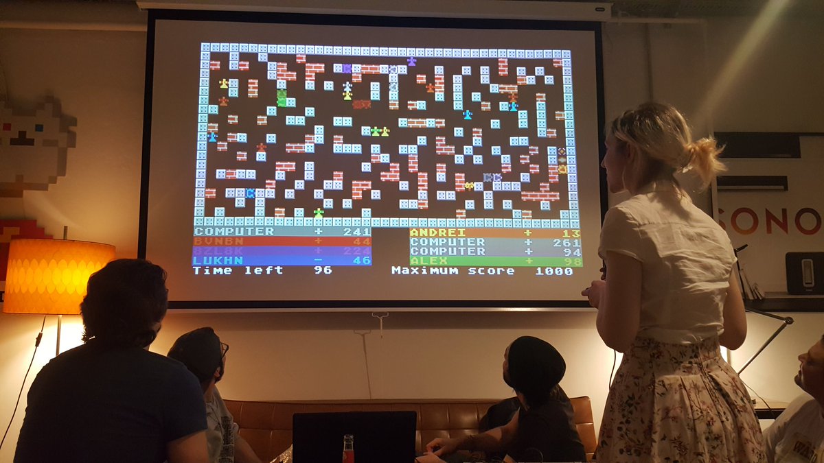 turingboshtet's tweet image. Playing 8-player Atari ST games. #gamedevmeetup #gamedev #atari