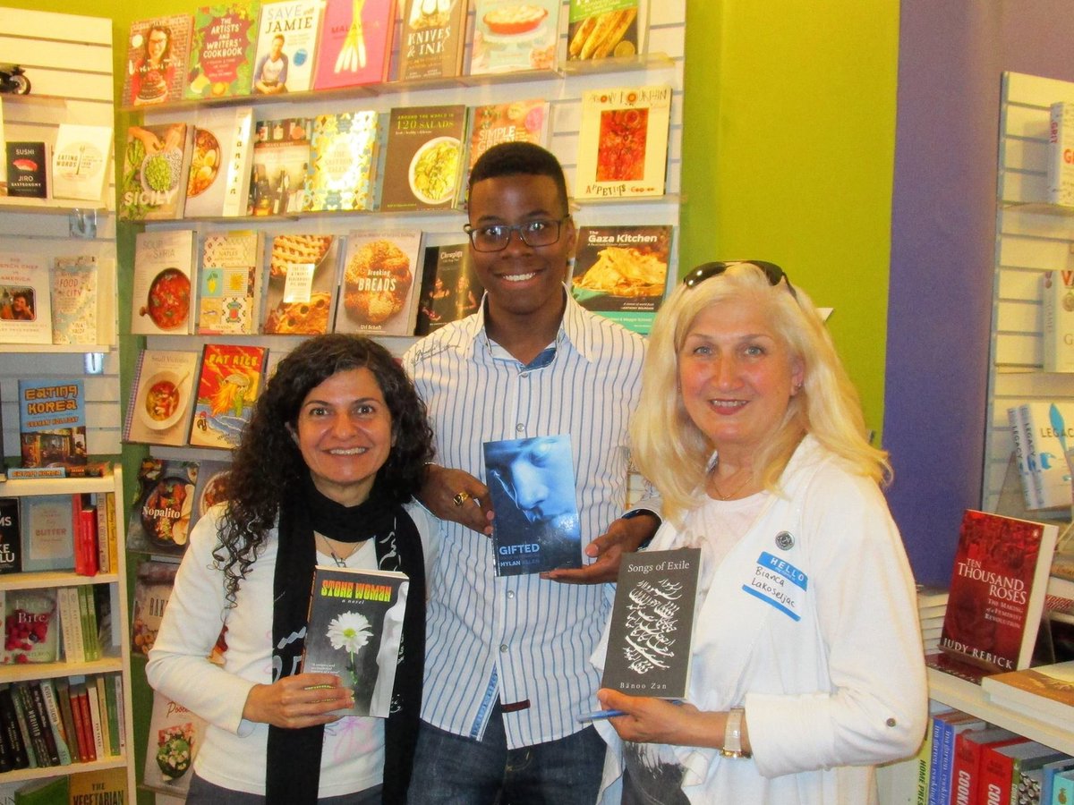 Bänoo Zan (@banoozan) on Twitter photo <a href="/Authors4indies/">AuthorsforIndies</a> <a href="/AnotherStoryTO/">Another Story Bookshop</a> April 29, 2017 with @Guardian99Allen <a href="/bqueed/">Bianca Lakoseljac</a> <a href="/BanooZan/">Bänoo Zan</a> <a href="/Authors4indies/">AuthorsforIndies</a> <a href="/AnotherStoryTO/">Another Story Bookshop</a> April 29, 2017 with @Guardian99Allen <a href="/bqueed/">Bianca Lakoseljac</a> <a href="/BanooZan/">Bänoo Zan</a>