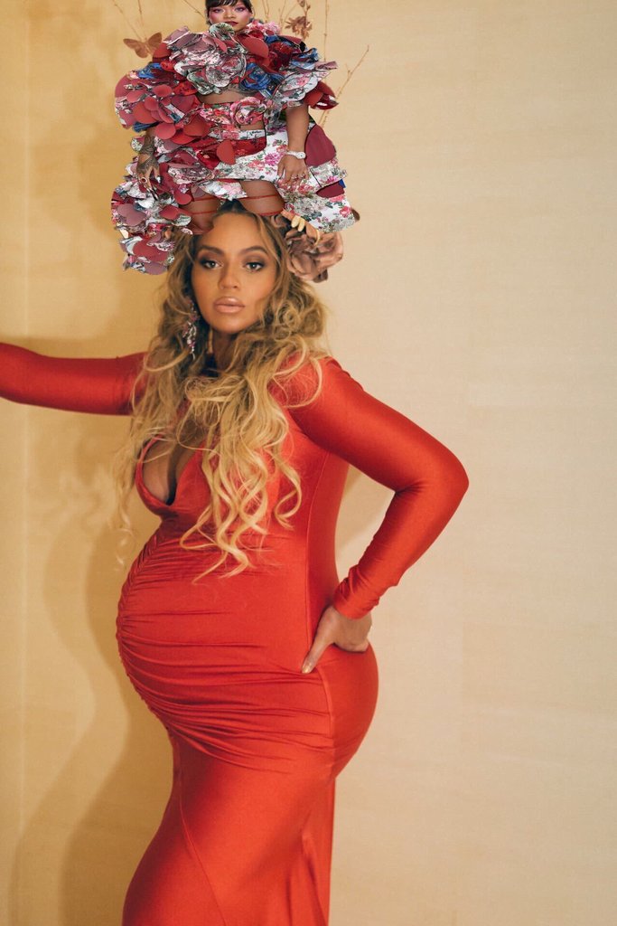 .<a href="/TrendingSAon3/">#TSAon3</a> <a href="/THATninahastie/">Nina Hastie</a> <a href="/PabiMoloi/">Pabi Moloi</a> <a href="/ShakaSisulu/">Shaka Sisulu</a> I RESIGN... 😢😢 #TSAon3 @trendingSAon3    😤😸👻😱😱