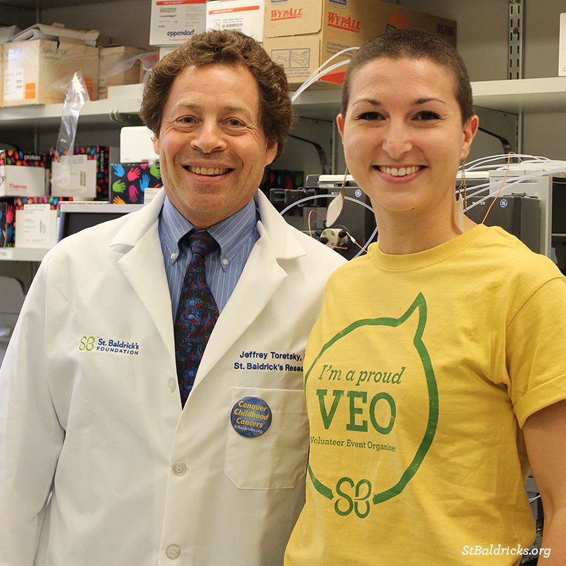 StBaldricks's tweet photo. Last week we stopped by Dr. Toretsky’s lab at Georgetown to meet w/ him &amp; Jessica, a St. Baldrick’s Summer Fellow! https://t.co/qZRwfiXeKG https://t.co/F3ZUH7kvG0