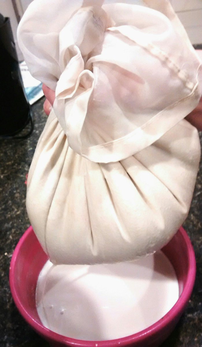 InnerShift2018's tweet image. Making Milk thrivingoutsidethelines.wordpress.com/2017/05/02/mak…