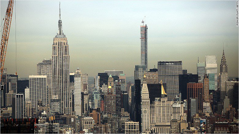 CNN's tweet image. Manhattan is getting a new 332 area code cnn.it/2oVnbAN