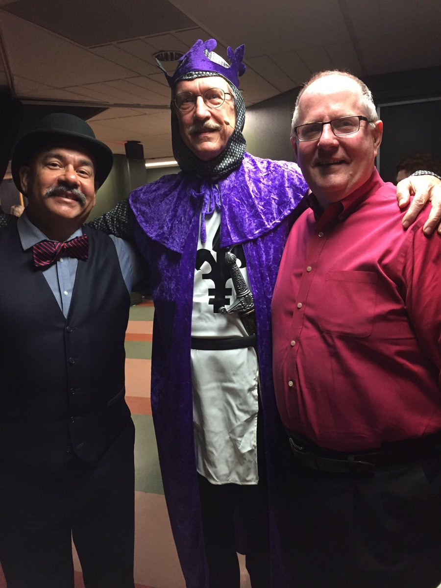cctxchorale's tweet photo. Backstage with St George. https://t.co/yzhq96GNah