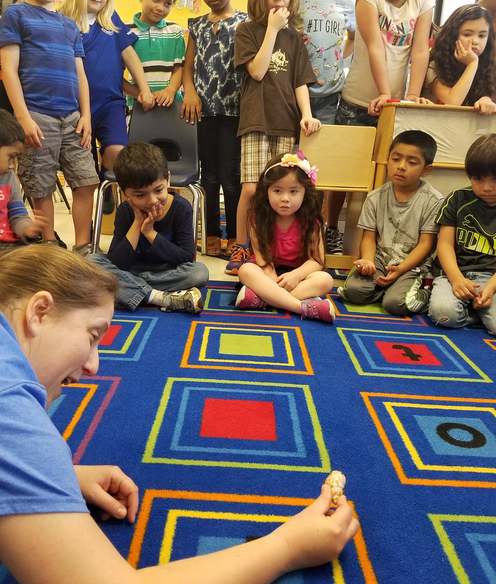Mrs. Vinch tweet media