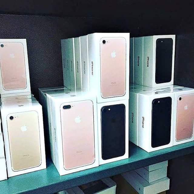 PublicRelation_'s tweet photo. #RT to #WIN #iPhone 7! Must be following me @iPhone8OfficiaI so I can DM the winners! Good luck! #Giveaway #iPhone7 #iPhone8 https://t.co/jOs2NT66ce