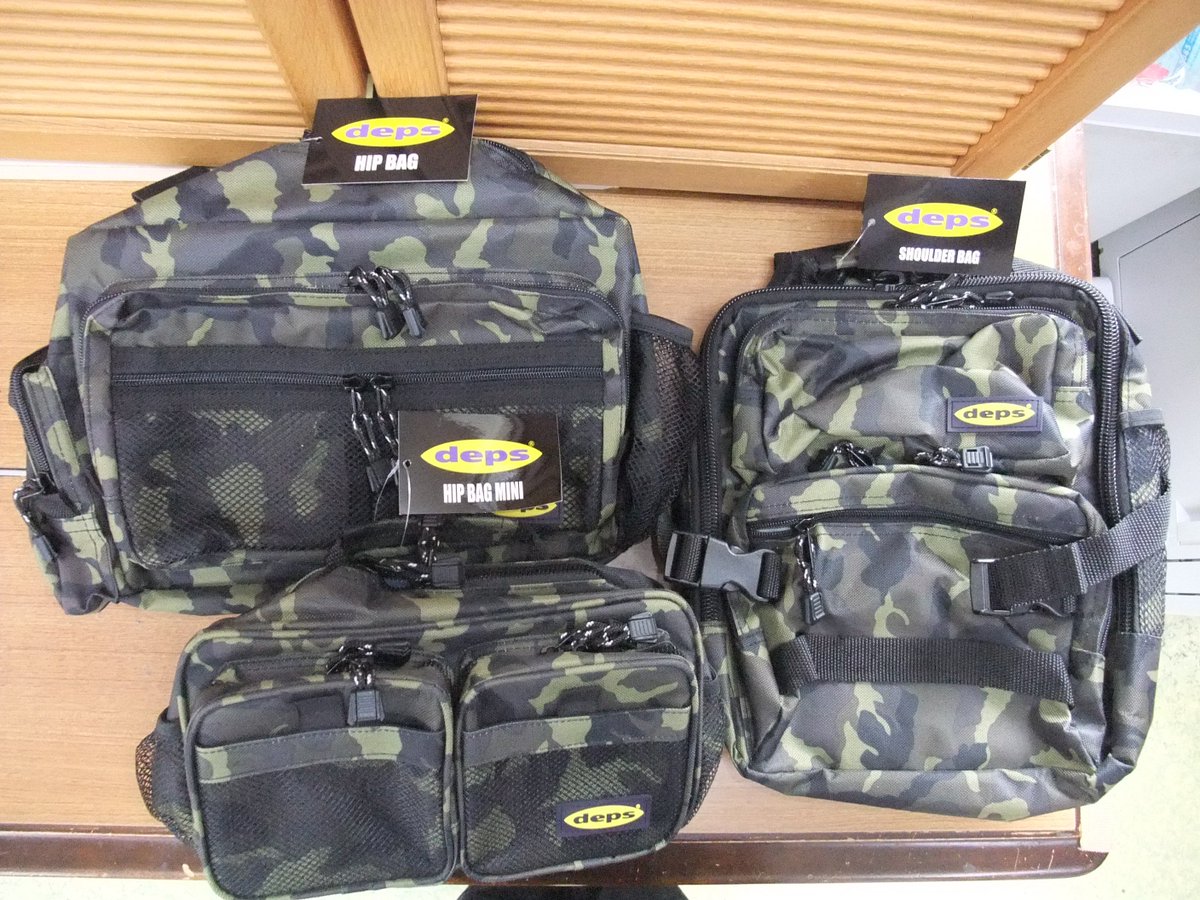 フィッシング スポーツ なかにし V Twitter デプスのヒップバッグ ミニ ショルダーバッグの新色のカモが入荷しました 新色のカモもカッコイイ色合いですので 是非 使ってみて下さいね ｗｅｂ ｓｈｏｐにも載せましたので 宜しくお願いします T Co